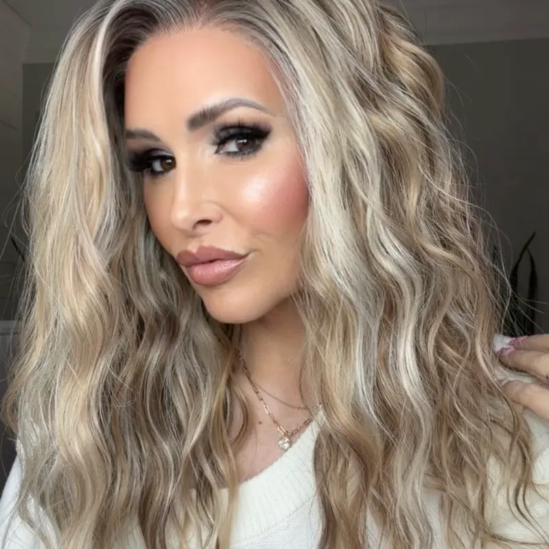 AISOM Mila Mushroom Blonde Water Wave Free Part Lace Front Wig with Scandinavian Hairline Heat Friendly 16inch Natural Looking Low Density