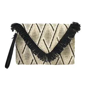 GiGi Women's Geometric Print Natural Straw Clutch - Fringe Detail, Removable Wristlet, Multi-Carry Design, Natural Black Color