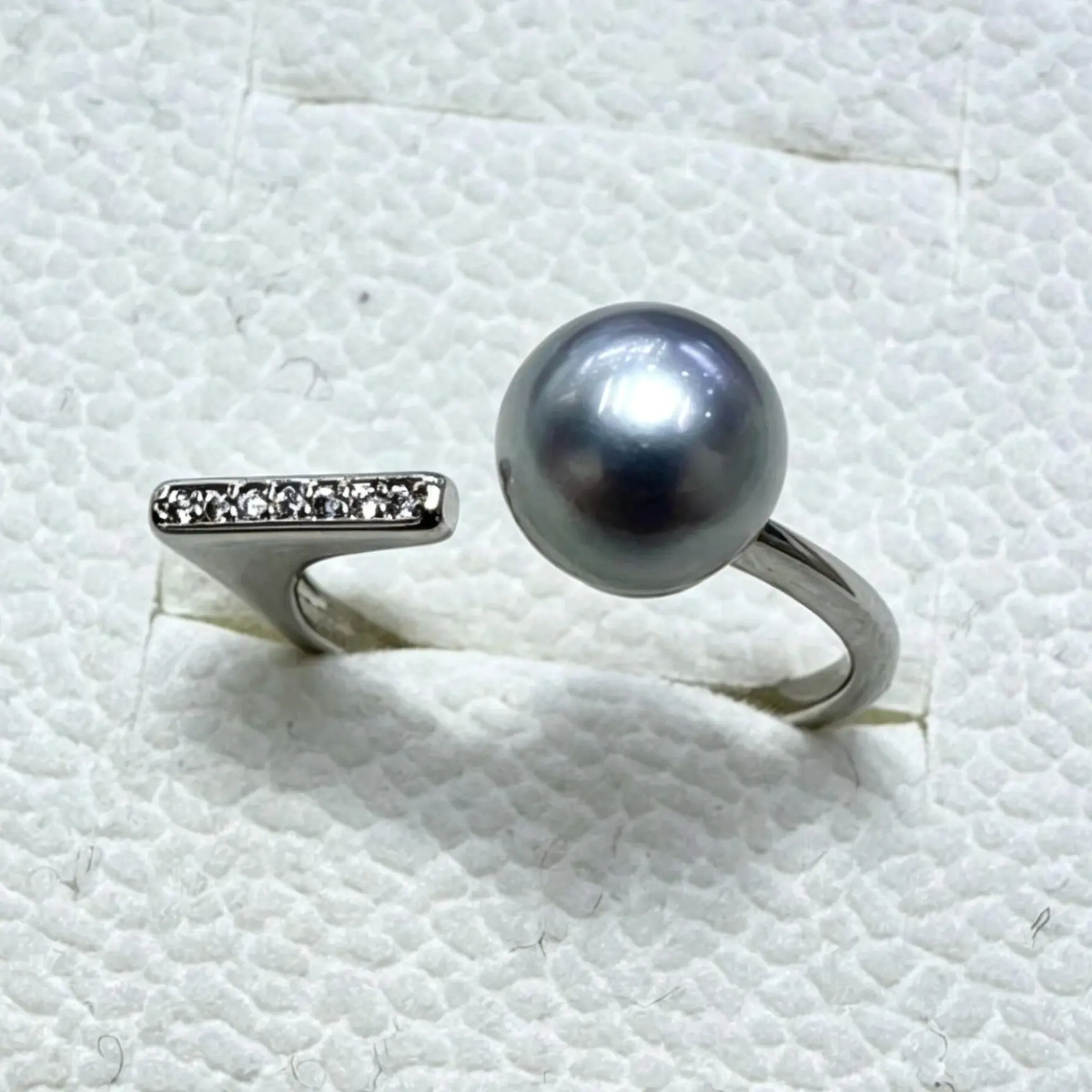 Women's Madama Style Pearl Ring, 7-8mm Seawater Pearl Open Cuff with Cubic Zirconia, Adjustable Fit Alloy Band, Cut-Out Sleeve, Everyday Wear, Lightweight Alloy, Round Pearls