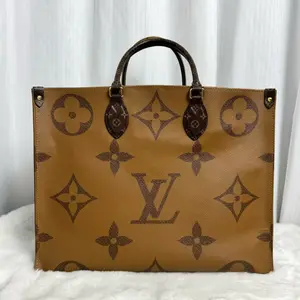 Pre-owned Louis Vuitton Monogram Giant Reverse OnTheGo MM Tote Bag |21269460
