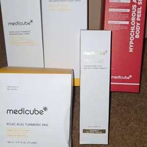 Product Review of [NEW] [medicube] Smooth & Clear Body Care Set | Hypochlorous Acid Body Peel Shot, Kojic Acid Turmeric Body Wash, Toner Pad, Toner, Mist | Exfoliating for Dead Skin Cells & Excess Sebum & Clearing for After Spots, Texture & Uneven Skin Tone | K-Beauty from r**e