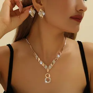 Elegant Gold Plated Zinc Alloy White Crystal Figure 8 Necklace Earrings Set Women's Jewelry Gifts heart  chain