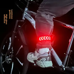 It will shine and guide the elastic safety riding belt, pants belt, luminous night running reflective arm belt.