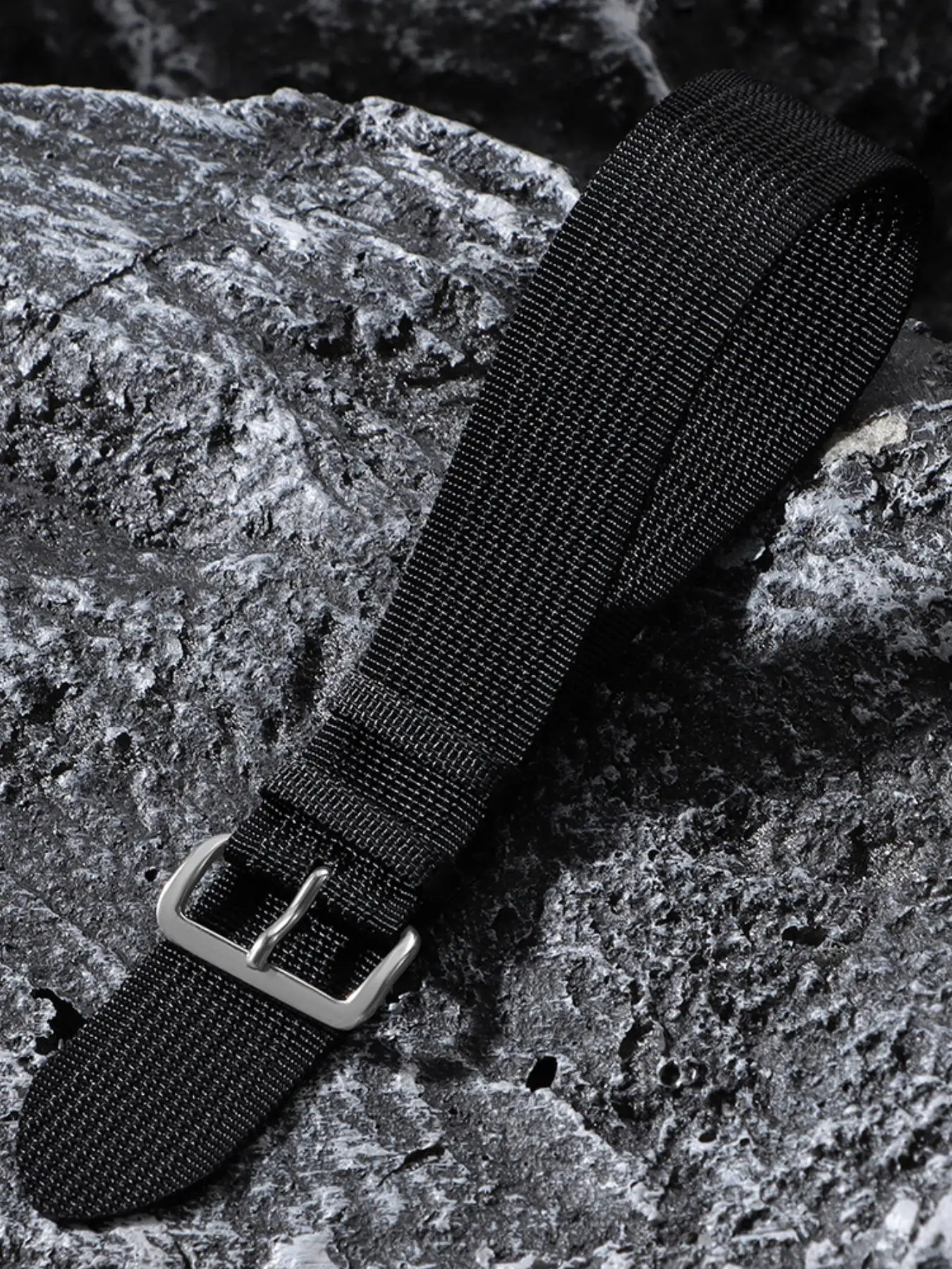 Soft Nylon Adjustable Watch Strap, Durable and Lightweight Design Watch Strap, Simple and Practical Watch Strap Accessory for Men & Women Adjustable Buckle Strap