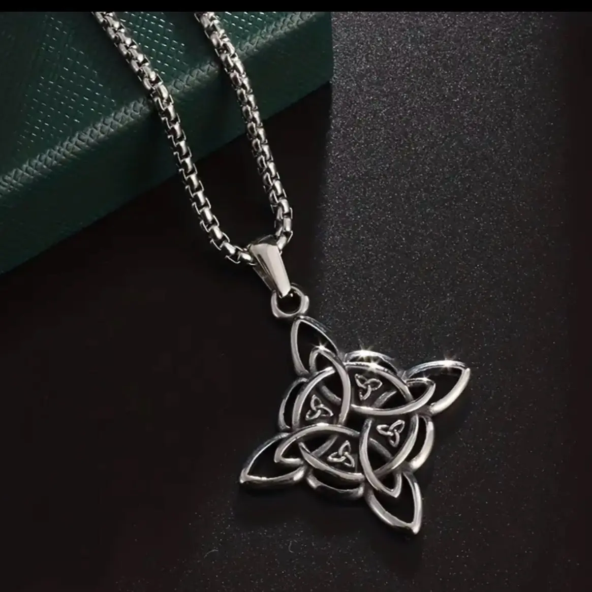 Protective Necklace for Women - Fashion Accessory