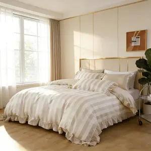 Romantic French Style Striped Bedding Set, 3 Piece Set Includes 1 Duvet Cover  + 2 Pillowcases, No Insert Soft Breathable Polyester Fiber Perfect Gift Warm Bedroom Essential Bedding