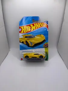 Hot Wheels Cadillac Project GTP Hypercar Diecast yellow