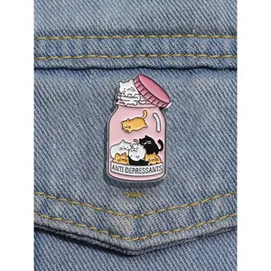Cute Cat Design Enamel Brooch Pin with Metal Coating, Unisex Animal-Themed Fashion Accessory Pins, Ideal for Backpacks, Jeans Decoration