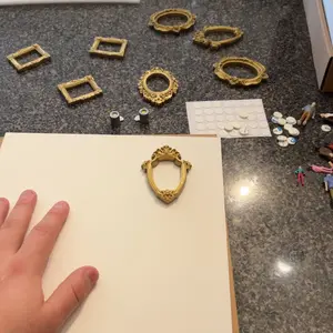 DIY Mini-Museum Silhouette Box – Capturing Memories Miniature, Valentine's Day Custom Shadow Box Frame with Mini Figurines & Gold Frames, Simple Assembly for Anniversary, Wedding & Home Decor