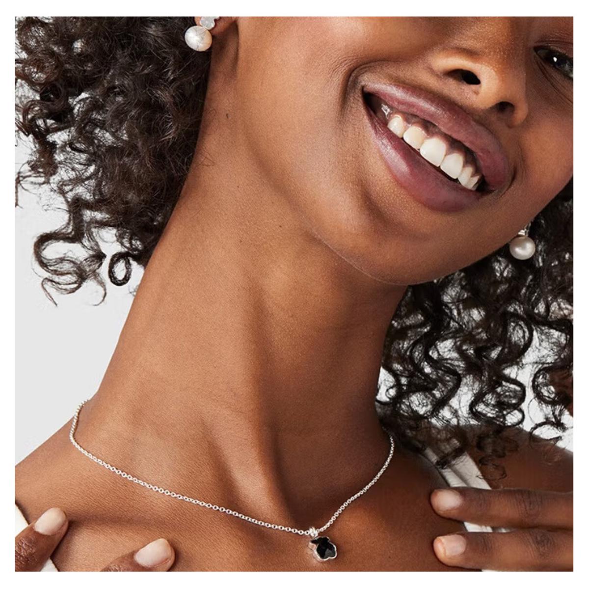 Chic Bear Shape Pendant Necklace, Polished Chain with Faceted Inlay, Timeless Everyday Jewelry Gift