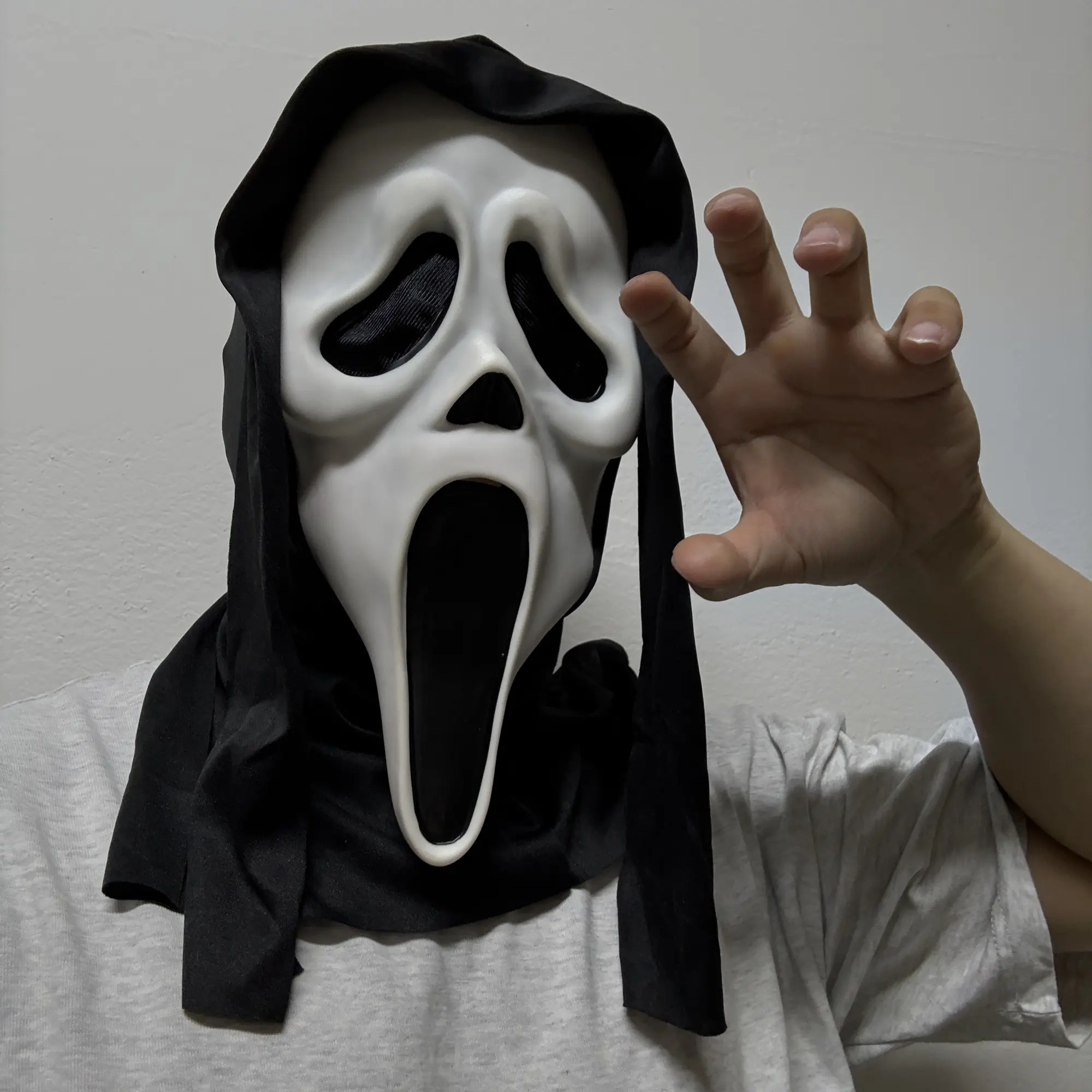 White Ghost Mask Horror Specter Masks Scary Creepy Halloween Mask Full head Helmet Carnival Costume Role Play Terrible Party Accessory Party Photo Prop Party Props Prank Hyper Realistic Mask