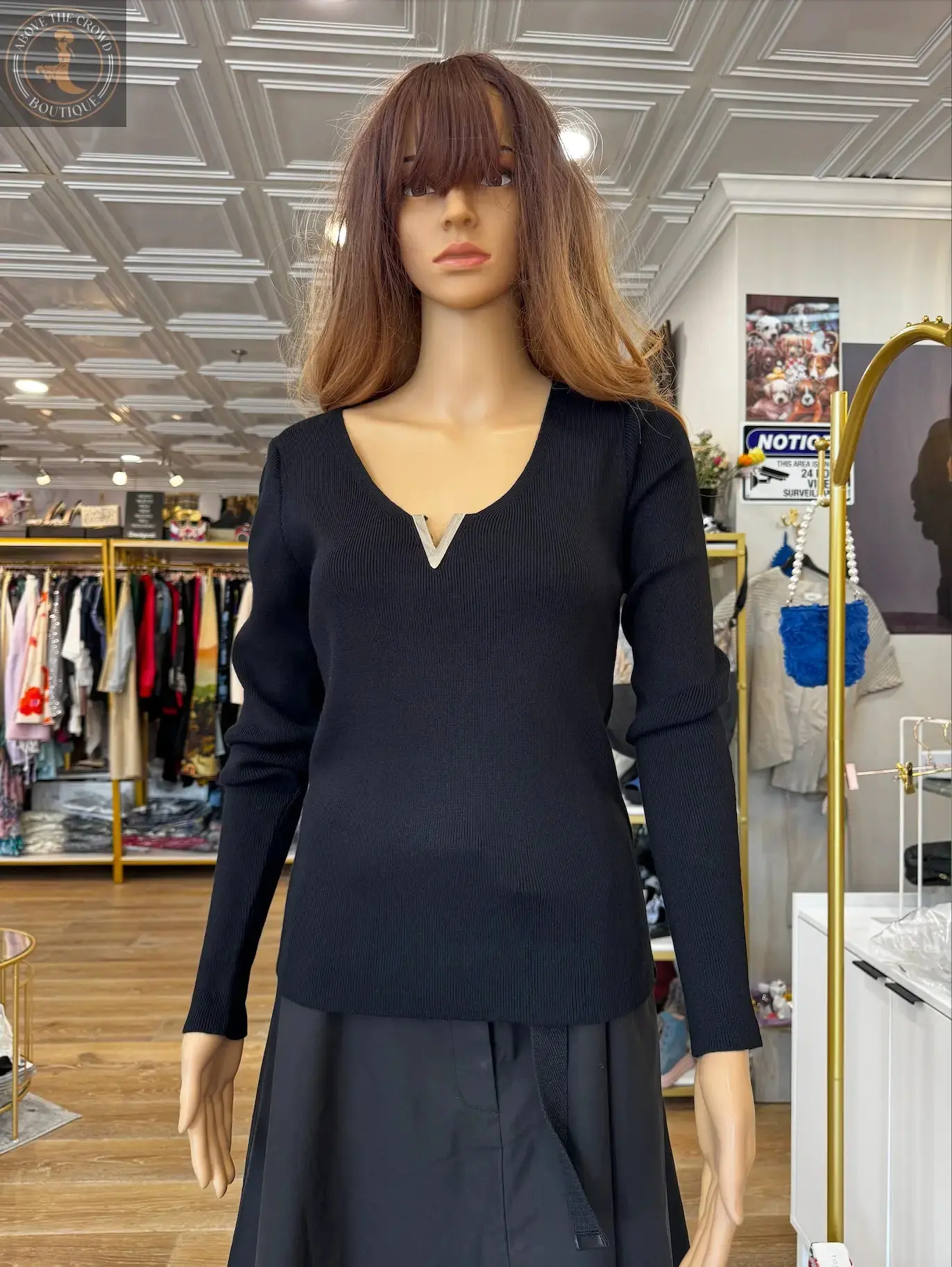 Nobello Sweater with Metal “V” Detail – SKU 1021V