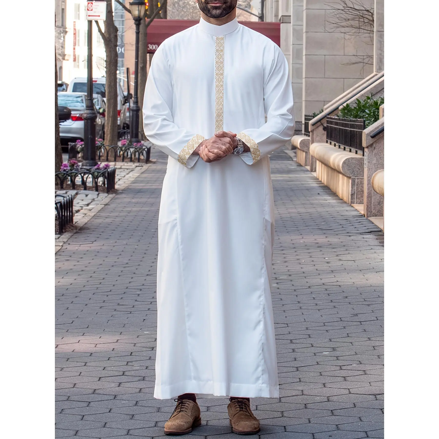 Men'S White Thobe with Golden Embroidery - Loose Fit Stand Collar Arabic Style Abaya, Long Sleeve Traditional Muslim Attire for Formal & Casual Wear, Casual Wear Abaya |   Arabic Fashion |   Woven Texture
