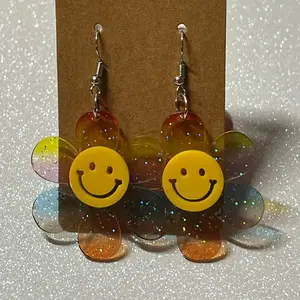 Smiley flower earrings