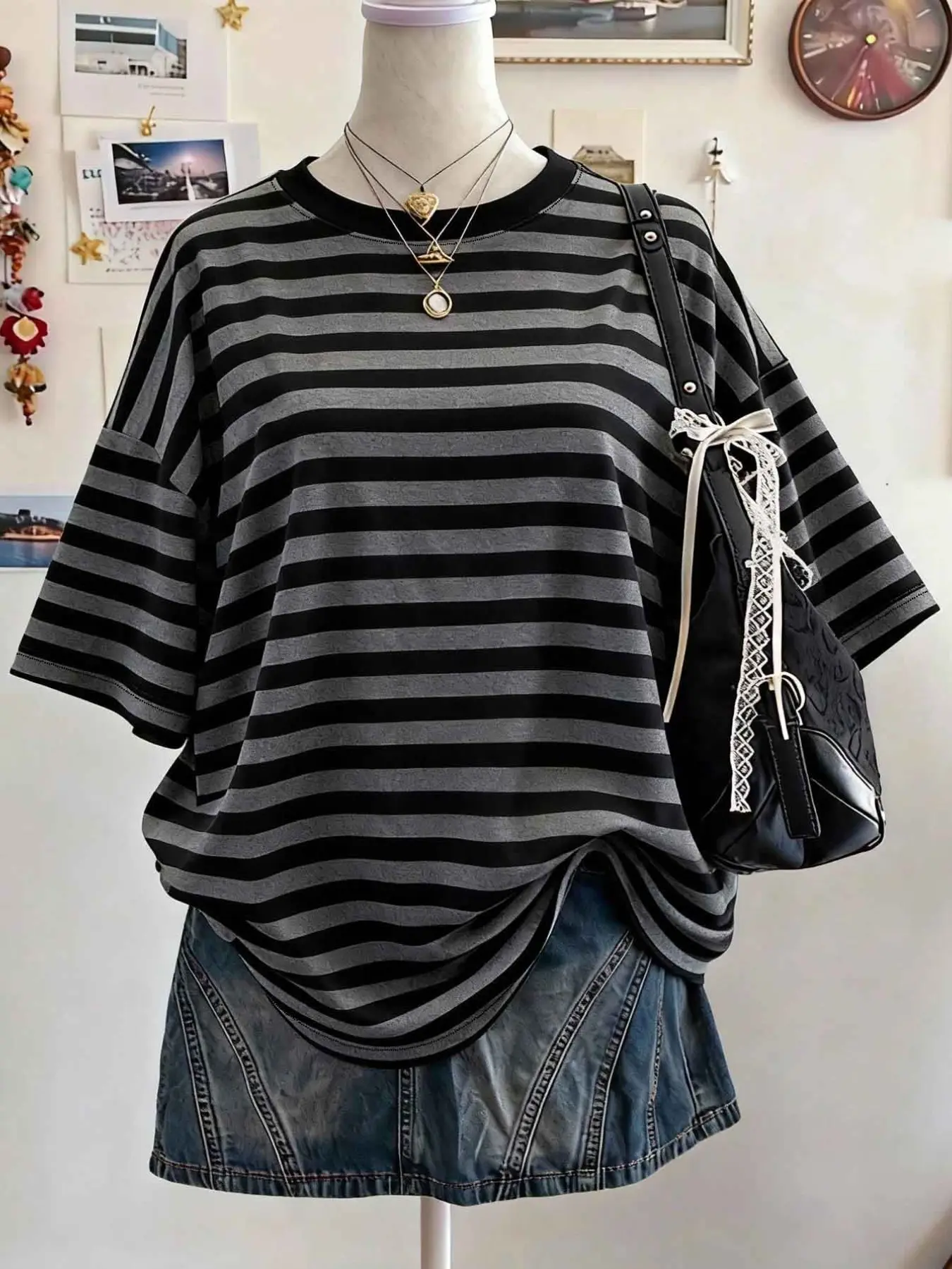 Striped Women's T-Shirt, Fashion Casual Top, Comfortable and Trendy Design, Perfect for Daily Wear, Everyday, Korean Style Relaxation
