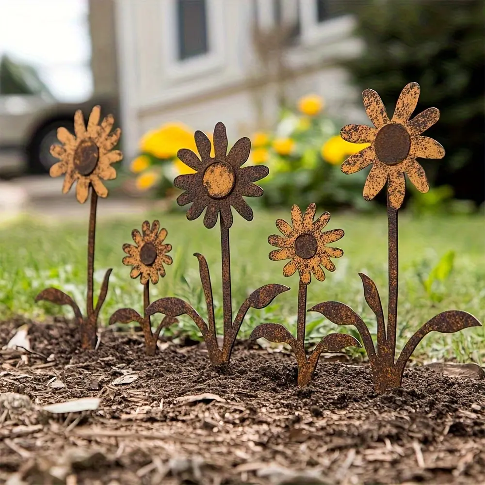 3-Piece American Vintage Faux Rust Iron Daisy Garden Ground Stakes with Distressed Finish, Secure Insertion, 3 Sizes, Outdoor Lawn Flower Bed Decor for Sunlight Casts Country-Style Landscaping Ornaments，  aesthetic wall  Decor