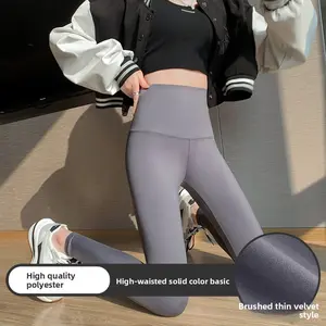 Shark Skin Pants: The MATTE Magic You NEED!  High-waisted, super elastic & ZERO shine. Stays black, never stretches out. Perfect for gym & everyday. Obsessed! #leggings #sharkpants #musthave