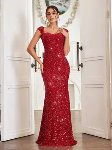 CF wine red sequin square-neck mermaid long dress, bright and luxurious style, with a sparkling and elegant texture, suitable for evening parties, wedding toasts, and high-end social occasions.