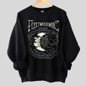 Fleetwood Mac Fan T-Shirt, vintage rock band tee, classic 70s–90s music shirt, perfect gift for collectors and fans.