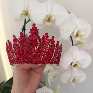 Red Crown & Tiara