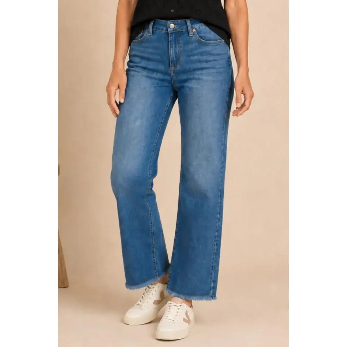 31" Inseam Wide Leg Fray Hem Jean - Medium Wash