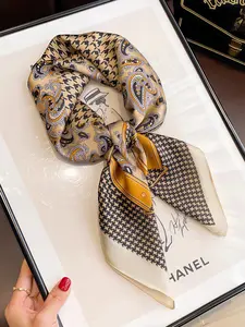 Champagne Elegant Houndstooth Pattern Waist Square Scarf, Fashion Spring Summer Neck Gaiter, Vintage Style Soft Textured Fabric Accessory