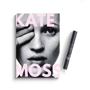 Sexy Supermodel Kate Moss Poster Self-Adhesive Waterproof Art Sticker, Aesthetic Minimalist Wall Poster for Coffee Shop, Bar & Home Room Decor