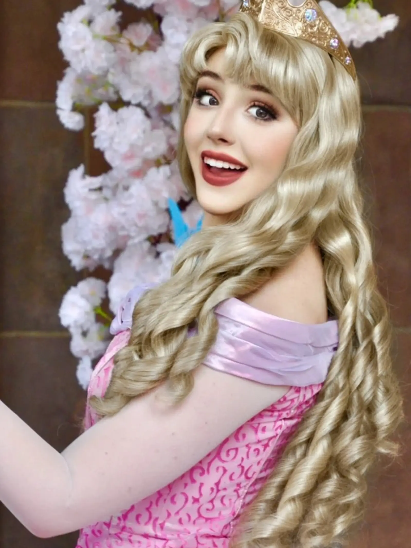 Princess Headwear Synthetic Wig, 26-Inch Curly Wavy Long, Perfect for Halloween, Christmas, School Events & More!