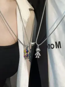 Stainless Steel Couple Pendant Necklace Set, Space Man Design, Astronaut Pendant, Promise Friendship Jewelry for Men and Women, Perfect Gift for Friends