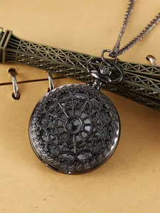 Elegant Floral Quartz Pocket Watch, Unique Gift for Watch Enthusiasts, Classic Wristwatch with Charm, Intricate Carved Design, Fashionable Analog Watch