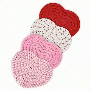 4pcs Heart-shaped Hand-woven Coasters Romantic Scented Suitable for Valentine'S Day Mother'S Day and All Seasons Cake