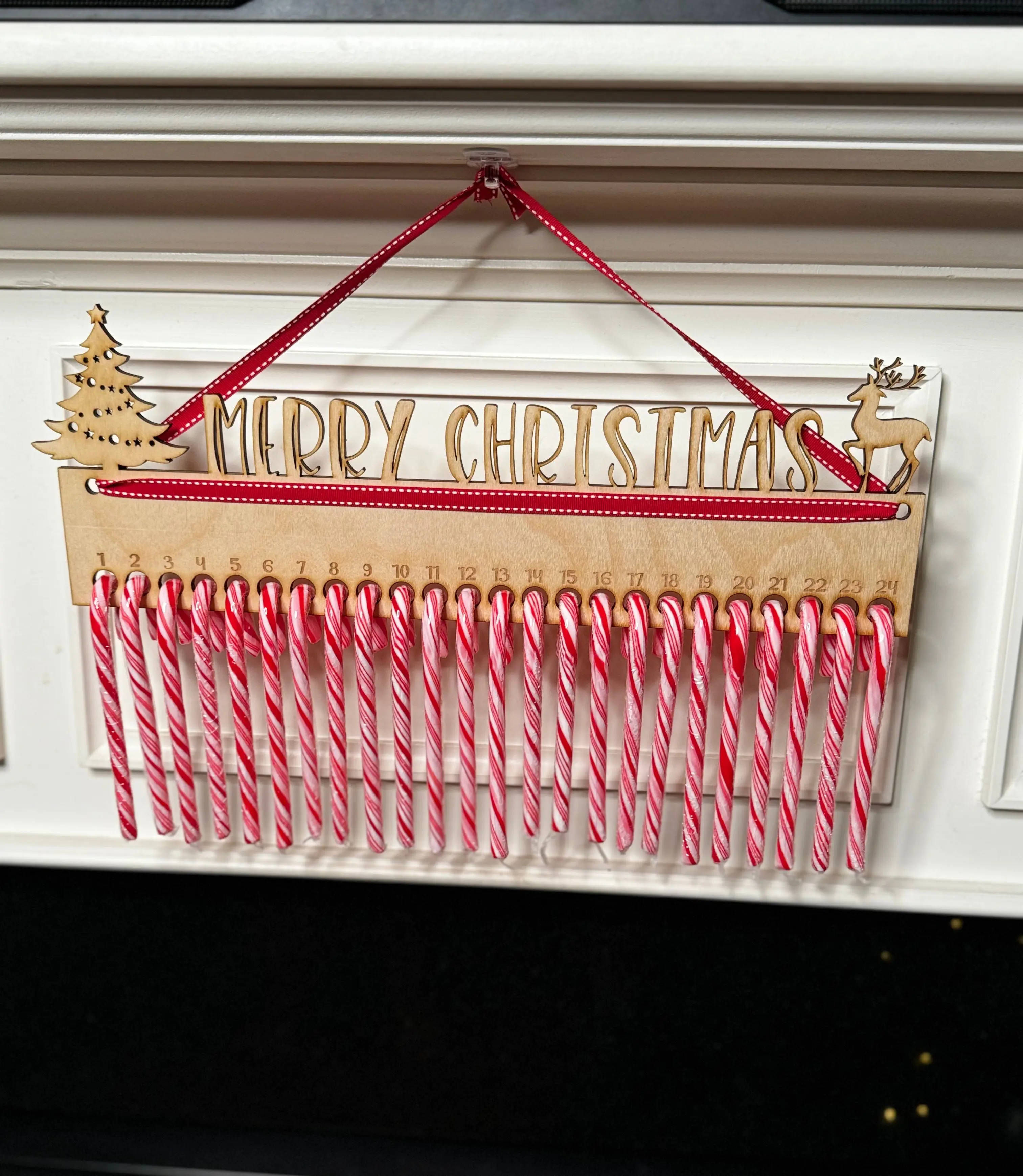 Candy Cane Christmas Countdown Wooden Decoration
