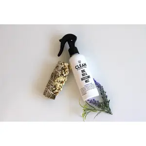 CLEAN by Clean "Lavender Sage" Dog Bed & Accessory Mist - Exotic Fragrance with Lavender for Calming Your Pup