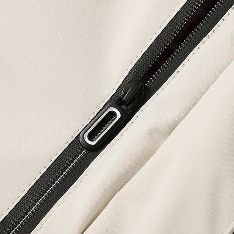 Men's lightweight foldable outdoor windproof, waterproof and fluffy hooded jacket, suitable for running, travel and leisure occasions, with good air permeability. It is a must-have outdoor jacket in autumn and winter