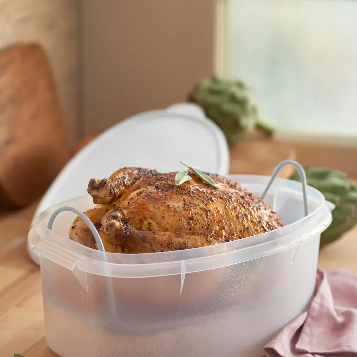 Tupperware Flavor Saver - Perfect Keeper for Roast Chicken Ham & More 1.55 Gal Stackable Container with Lift-Out Tray