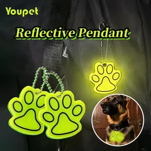Fluorescent Green Night Reflective Pendant Cute Cat Paw Shaped Keychain Pendant Small Gift