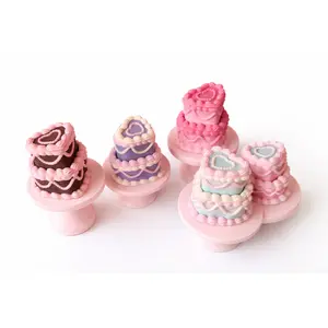 Heart Shaped Cake Clicker