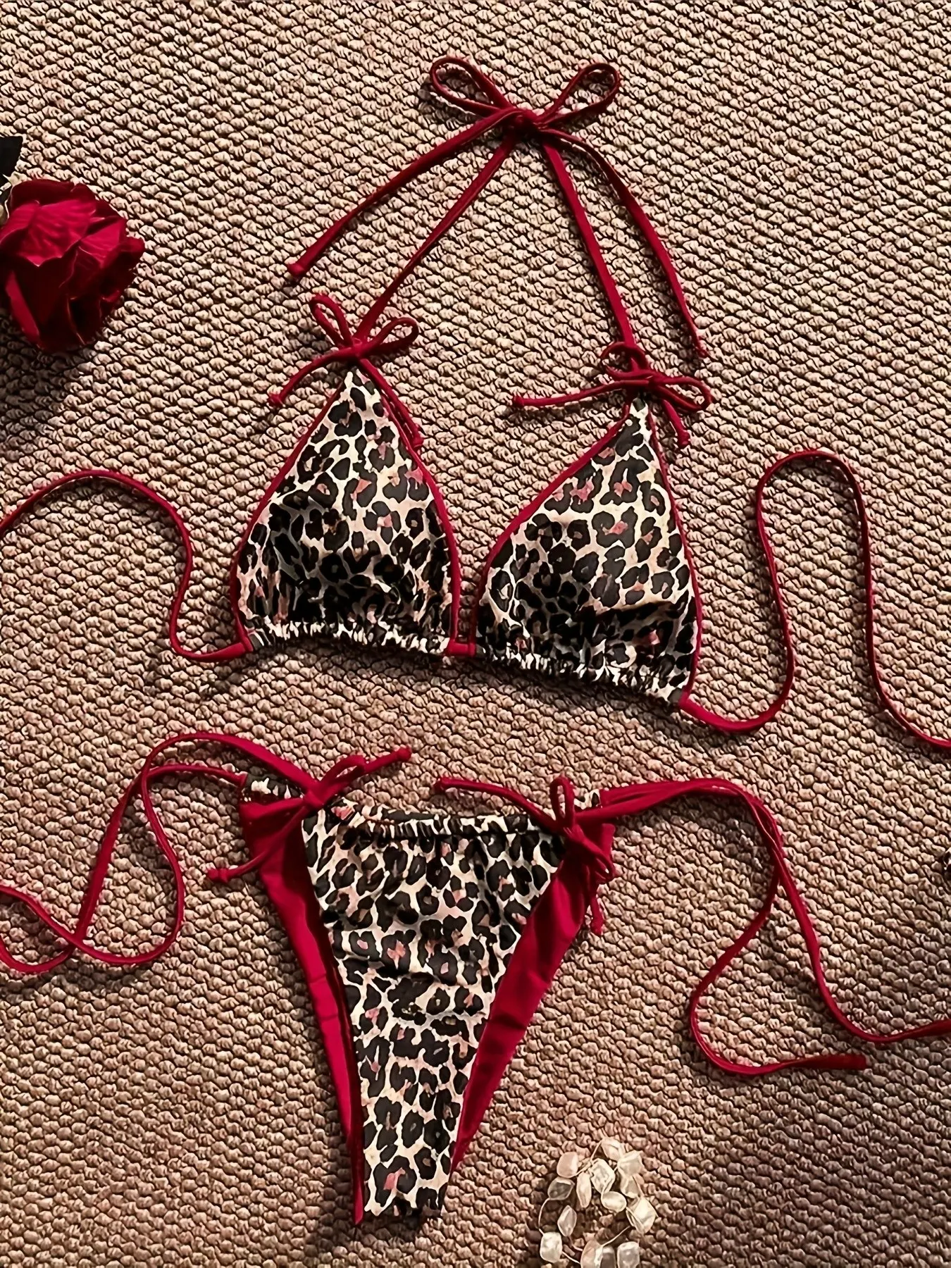 Women's Sexy Leopard Print Colorblock Bikini Set, Casual Backless Halter Neck Leopard Pattern Swimsuit Sets, Spring Summer Beachwear, Leopard Print Bikinis, Tie Back Bikinis
