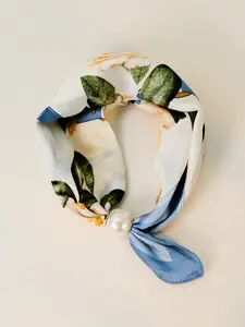Pearl Magnetic Clasp Necklace Scarf, Fashion Floral Print Shawl, Blue Floral Pattern Pendant, Fitted Collar Chain, Soft Comfortable Wrap, Fashion Accessory
