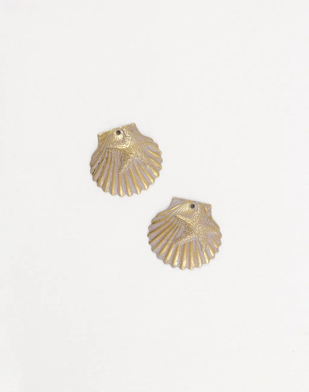 Vintaj Shell-Shape DIY Beading Supplies - 22x20mm, 2pcs, for Beach Jewelry Making with Ocean, Nature, Sea Motifs Projects