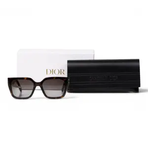Pre-owned D26031797 Dior Sunglasses Black Pre-owned D26031797 Dior Sunglasses Black