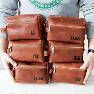 Leather dopp kit, Personalized groomsmen gift, leather dopp kit, mens leather toiletry bag, mens dopp kit, mens toiletry bag, Personalized leather dopp kit, mens leather toiletry bag, mens dopp kit, groomsmen gift mens toiletry bag with a name