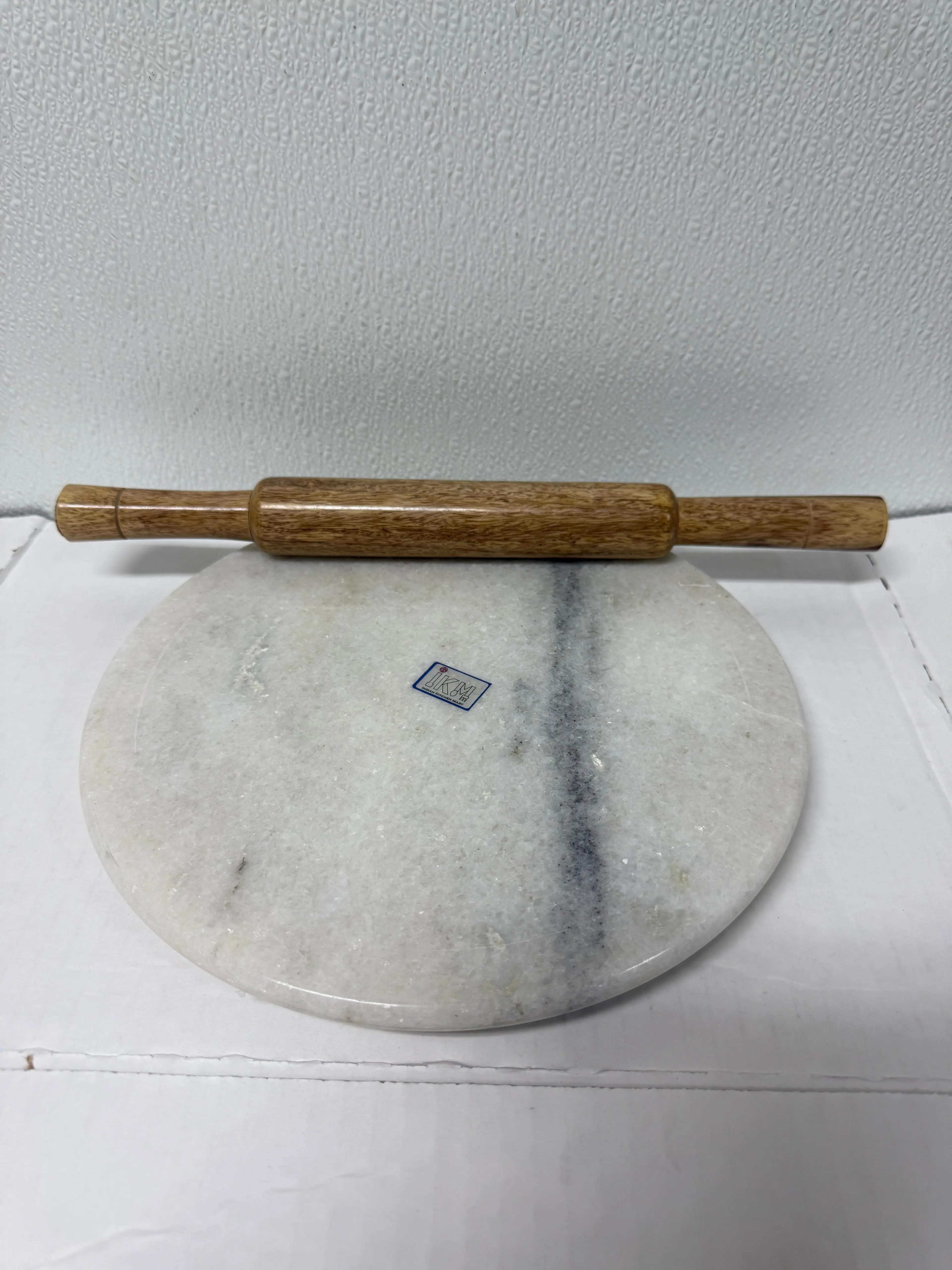 White Marble Chakla Belan Set – Rolling Board & Wooden Rolling Pin