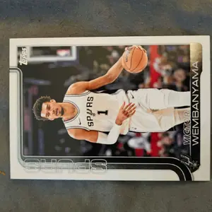 Topps NBA flagship 2025 Victor Wembanyama Base