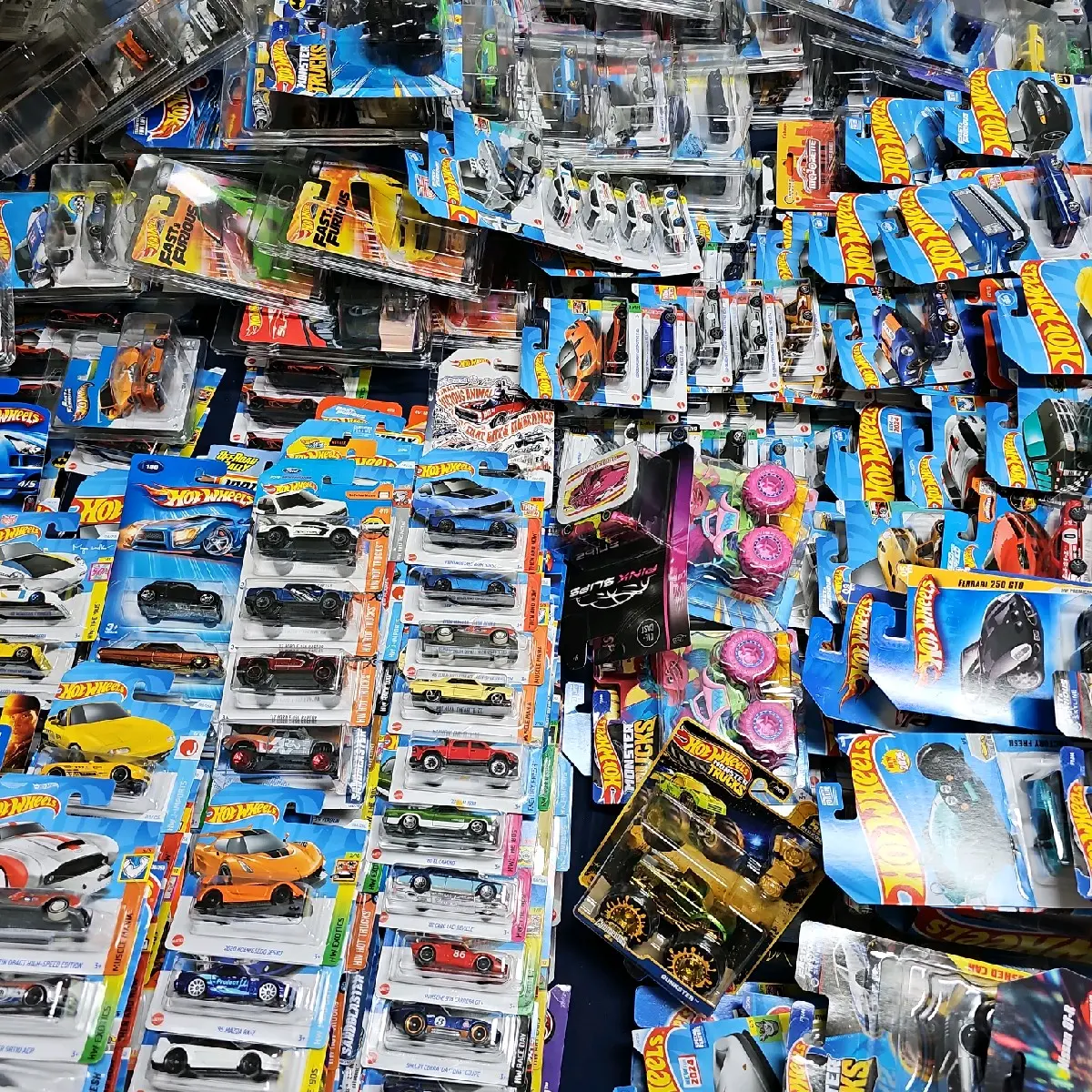 Hot Wheels - 25 Assortment of Hot Wheels Mainlines - No Fantasy Cars
