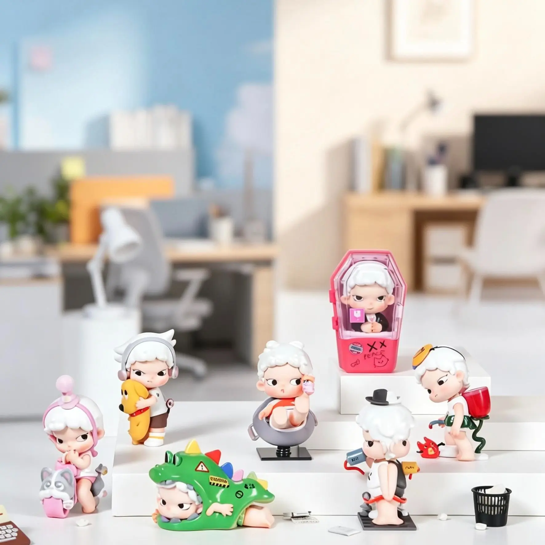 Heyone - Juanjuan - Crazy Office Guide to the Breaking Point Figure Blind Box Collection