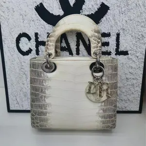 Pre-owned Dior Cowhide Shoulder Bags Beg Bahu Lady Mini Kulit Buaya Putih dengan Perincian Perak
