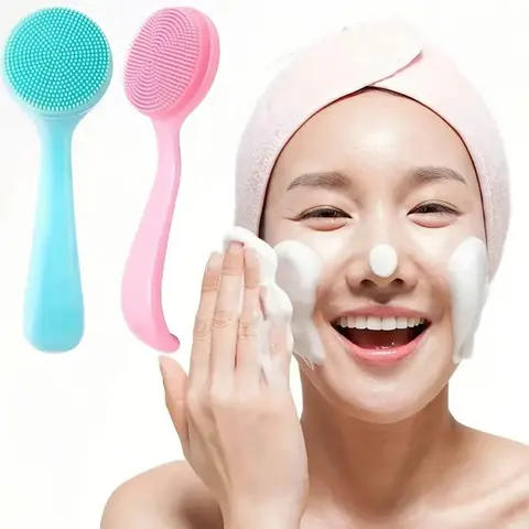 Silicone Face Scrubber Gentle Cleansing Exfoliating, Manual Handheld Facial Brush for Daily Use, Soft Bristle Skincare Tool for Smooth Skin, Reusable, Lightweight for At-Home Routine & Travel