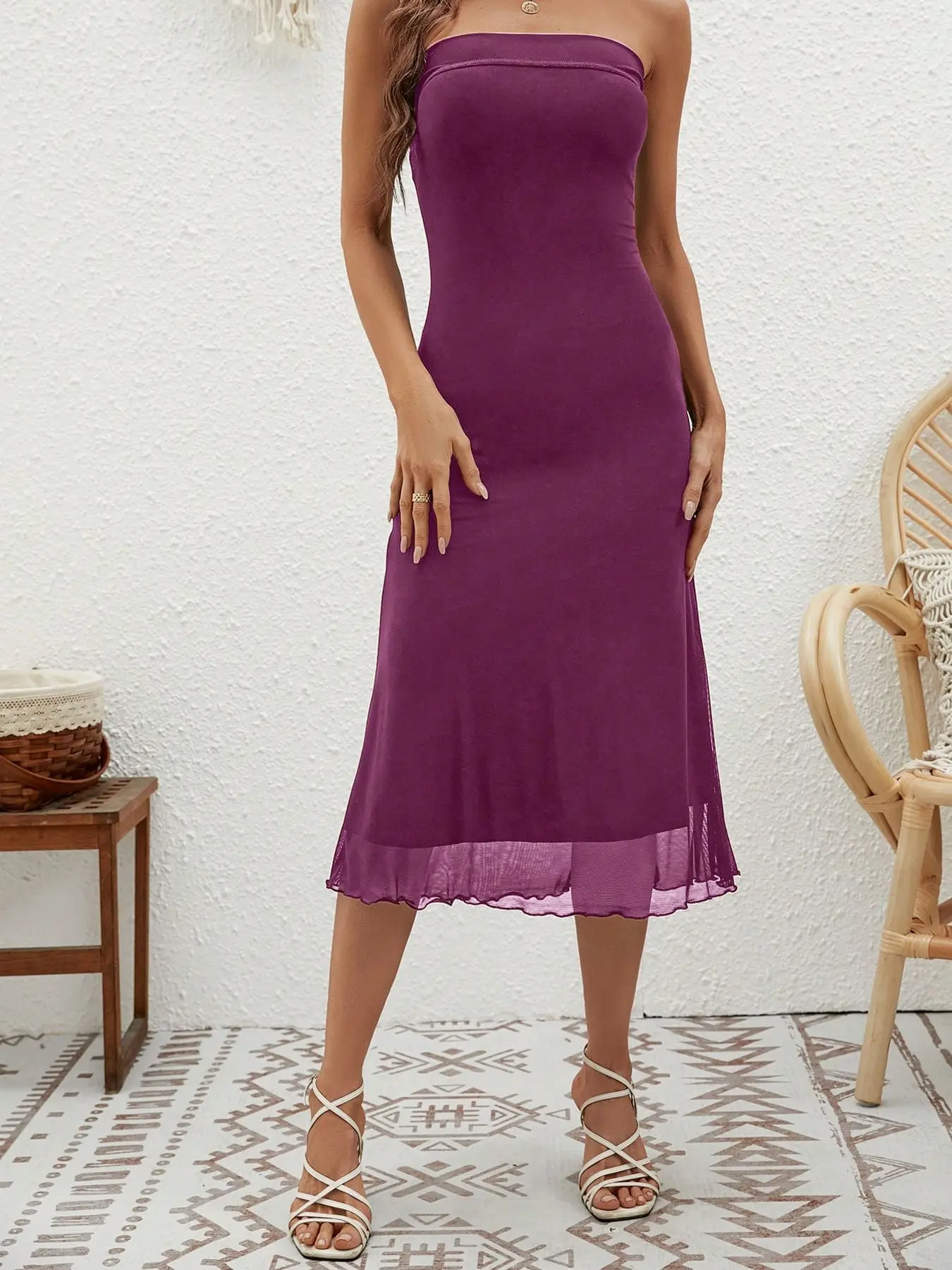emilio pucci crochet dress Emilio Pucci Poppy Rocks Embellished Crochet Shorts main image 0