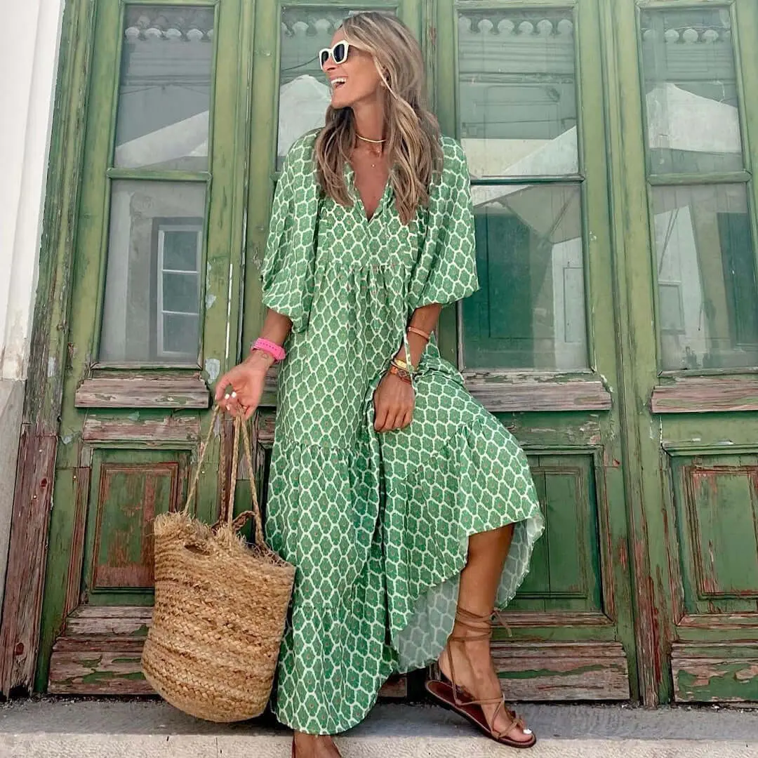 Women's Vintage British Bohemian Floral Maxi Dress - Comfortable Printing-Dyeing Polyester, V-Neck, Casual Short Sleeves, Plus Size (3XL), Full-Length Long Dress